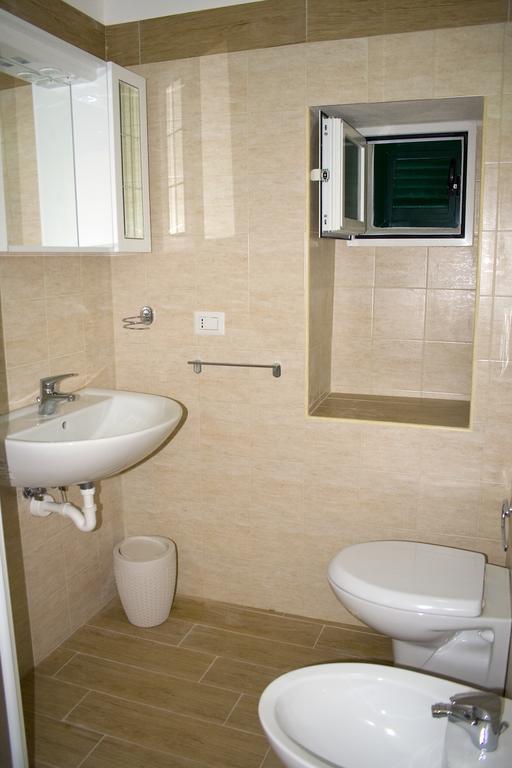Old Town House Polignano A Mare Apartment Room photo